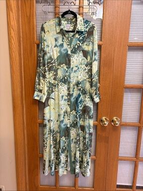 EUC Chico's 1 Long Sleeve Printed Maxi Shirt Dress with Pockets